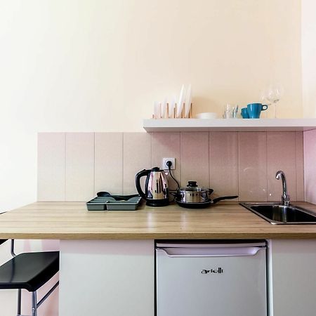 Ийзи Апартмънтс Apartment София Екстериор снимка