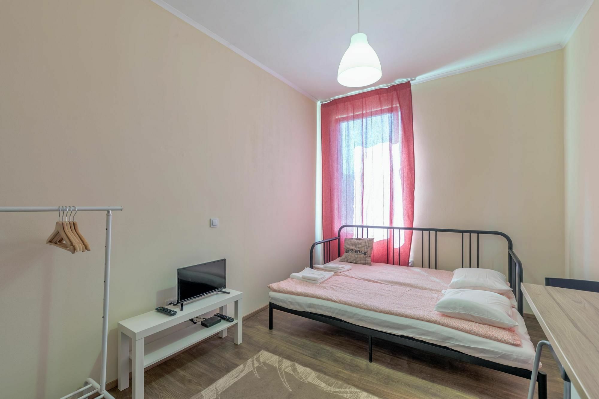 Ийзи Апартмънтс Apartment София Екстериор снимка